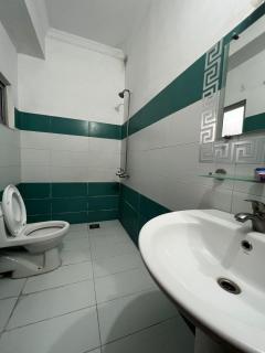 Spacious Apartment with Balcony - Islamabad - 1