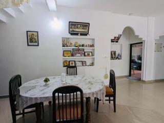 Gods Gift Homestay James Inn - Kozhikode - 5