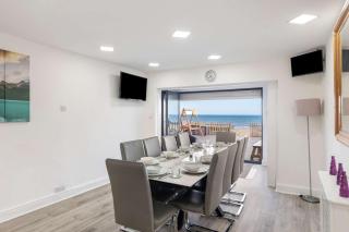 Family Beachfront Bliss Sleeps 10 - 8