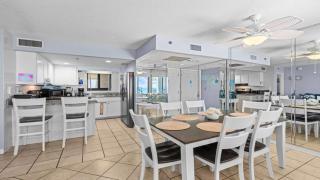 Sunbird Resort - 11th Floor - Free Beach Chairs - by Sunbird Rentals - 7
