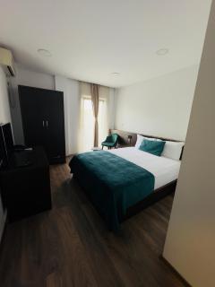 Hotel Real - Pristina - 1