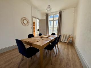 Pause sur la place - 8