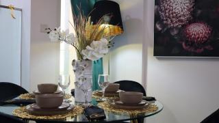 Masdar 2BR Retreat Pool Wi-Fi Near Airport - Abu Dhabi - 7