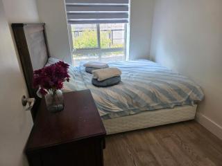 Private Room in Vibrant Vancouver - with share living room and kitchen - 2