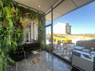 Fourpoints Airport Hotel - 5