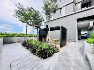 Sky Pool Luxury Stay Sea View Bayan Airport - Bayan Lepas - 3