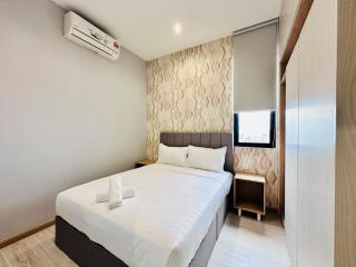 Sky Pool Luxury Stay Sea View Bayan Airport - Bayan Lepas - 1