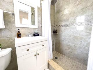 Stylish 1k Bed Studio With Shared Pool 02 - 5