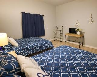 Lake Travis Lakefront Retreat - Hot tub - Boat Ramp - Lakeside Parks - 4