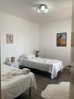 MAin Apartment - Tirana - 7