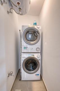 Stylish Apartment Heart of St Julians Sleeps 5 - 4