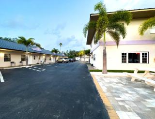 1k Bed Studio With Sharedpool 16 - Clearwater - 1