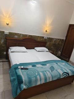 Deepak Motel - Panchkula - 0