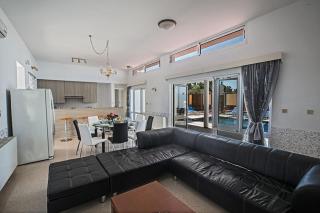 Villa Mavris - Lovely 4 Bedroom Villa With Private Pool In Central Ayia Napa - Ayia Napa - 7