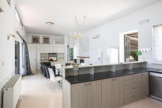 Villa Mavris - Lovely 4 Bedroom Villa With Private Pool In Central Ayia Napa - Ayia Napa - 6