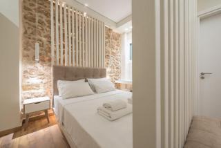 Stone house in Athens - 8