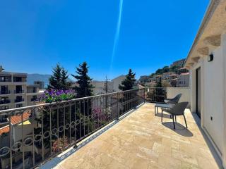 Sunny Bay Apartments - 9
