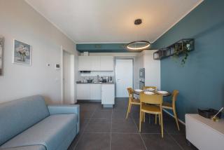 Park Towers 17 - Apt Design - Large Terrace - AC - 6