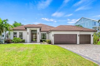 Luxury Sarasota Waterfront Home - Pool, Boat Dock & Near Siesta Key Beach - Sarasota - 3