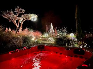 Maison du Bonheur avec Rivière & Spa, 4 chambres & 2 SDB - 2