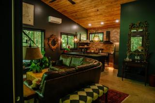Whiskey Lounge - 2