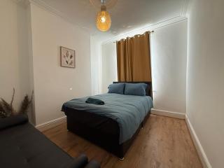Where Comfort Meets Doncaster - Spacious 3BR Home for 10 near Racecourse and Woodfield Park - 7