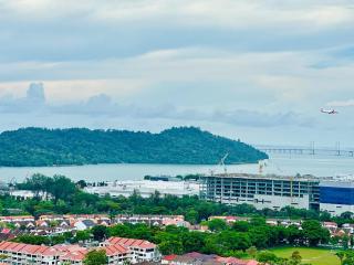 New LuxurySuite Rooftop Pool Stunning View airport 9pax - Bayan Lepas - 9