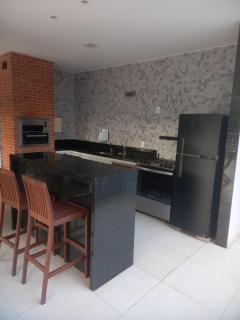 Apartamento 305 na Bacutia, a 20m da praia, 2Q, 1suíte, frente, sol da manhã, piscina, sauna e 2 VG - Guarapari - 1