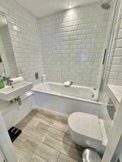 Modern Flat Minutes Walk From Restaurants - Bars - Clubs - Beach - Bournemouth - 8