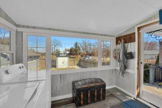 Birds Eye View on Erie with Hot Tub & Game Room - Leamington - 4