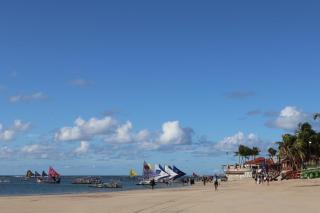 Flat completo a 50 metros da praia - 8