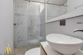 Aria Living 300 - Style and Urban Comfort - 3