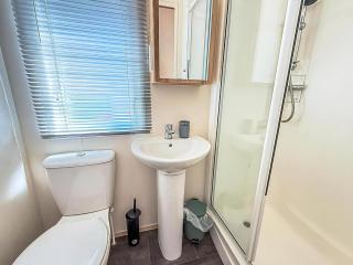 Homely 6 Berth Caravan At Belle Aire Holiday Park Ref 00044Ba - Hemsby - 5