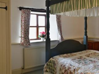 Stable End - Trewen - 3