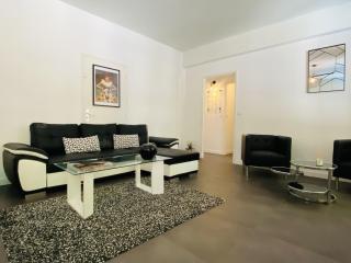 La PETITE COMPAGNIE - 8