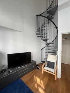 One Bedroom Apartment - London - 3