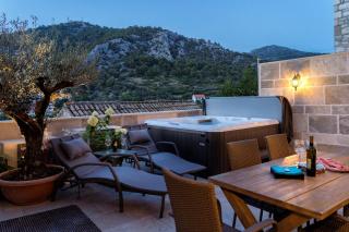 Magical Hvar Villa 5 Bedrooms Villa Aurelia Beautiful Views Outdoor Jacuzzi - Hvar - 0