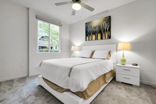 Global Luxury Suites Mission Valley - 1