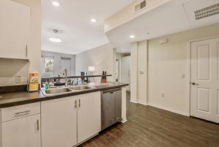 Global Luxury Suites Mission Valley - 3