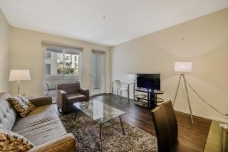 Global Luxury Suites Mission Valley - 7