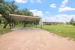Pecan Farm Haus - 4