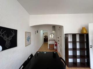 Oporto Good Vibrations -Downtown - 1