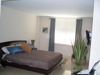 2 bedroom at The Roney Palace Condominiums Apt 1006 - 3