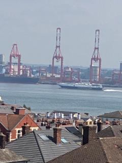 Superior, spacious apartment in New Brighton, near Liverpool - 0