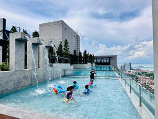 Luxe Seaview Rooftop Pool Airport bayan lepas - Bayan Lepas - 9