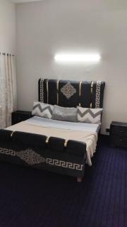 The Garden-View Executive Room 201 Pegasus Lodge F7 Islamabad - Islamabad - 0