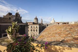 Charming Rooftop Flat in City Center - 1