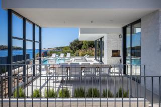 Sensational Rogoznica Villa 5 Bedrooms Villa Miracle Balcony Overlooking Amazing Sea Views - Rogoznica (Rogosnizza) - 2
