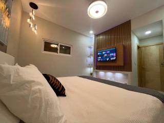 Santana Building - 1