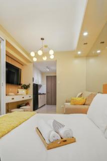The Sunny Flat at Fame Residences - Manila - 3